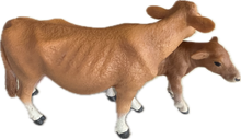 Load image into Gallery viewer, Cattle - CS3 Jersey Cow & Calf - Country Toys