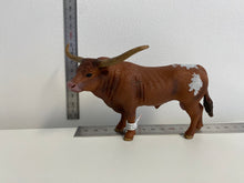 Load image into Gallery viewer, Cattle - Texas Longhorn Bull - Red - Country Toys