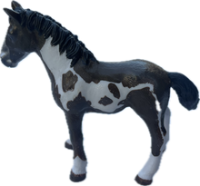 Load image into Gallery viewer, Horses - Paint Foal - Country Toys